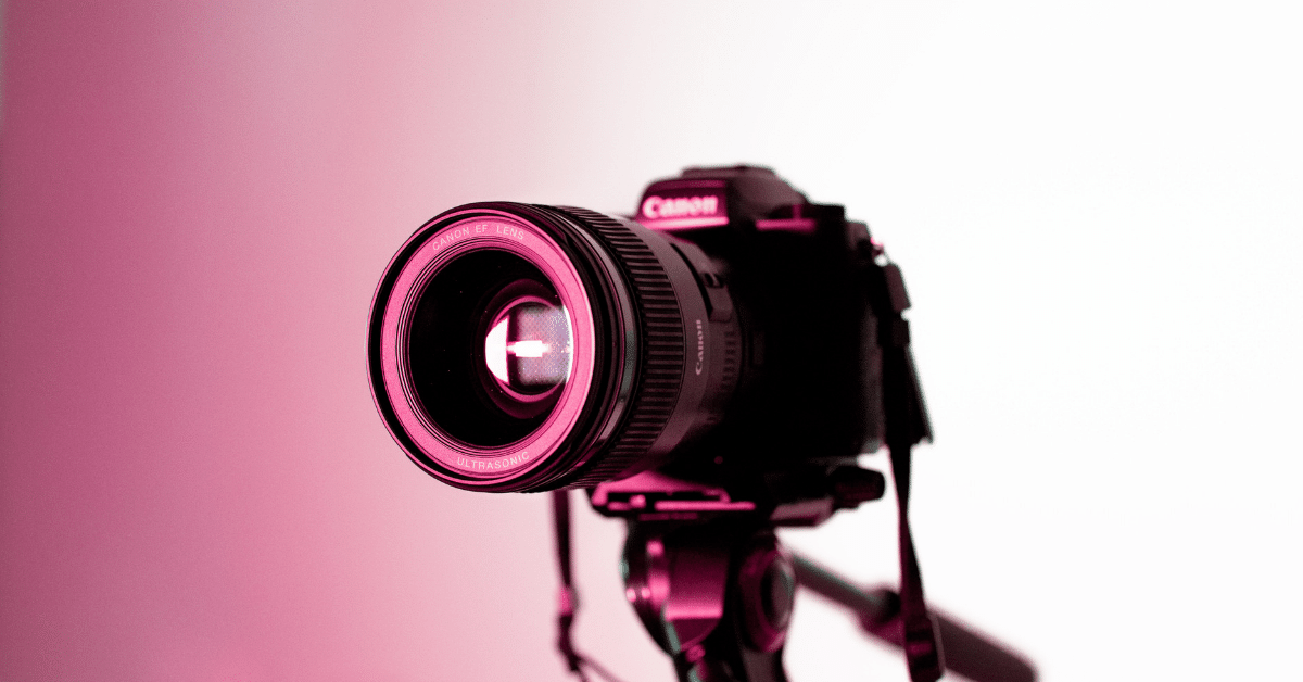teamlewisglobal's tweet photo. The most-watched and shared #videos are ones that break tradition and transcend expectations. - @spaz928 #TipTuesday https://t.co/kieoXANVqs