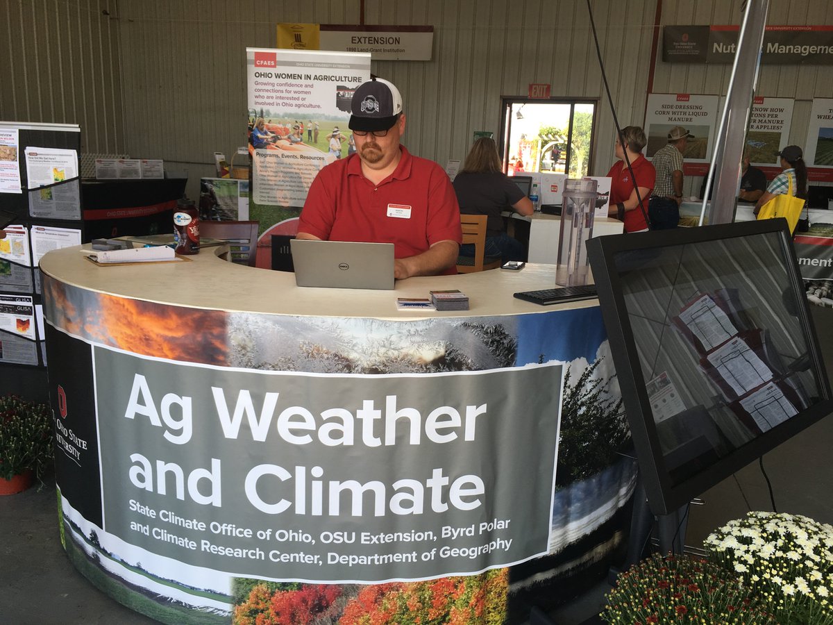 Ohio_Climate's tweet photo. If you missed him today, Dr. Aaron Wilson will be at Farm Science Review for the next two days. Stop by and have your questions answered. #MyFSR @drwilsonsWX #ohwx https://t.co/IAKga2QCGt