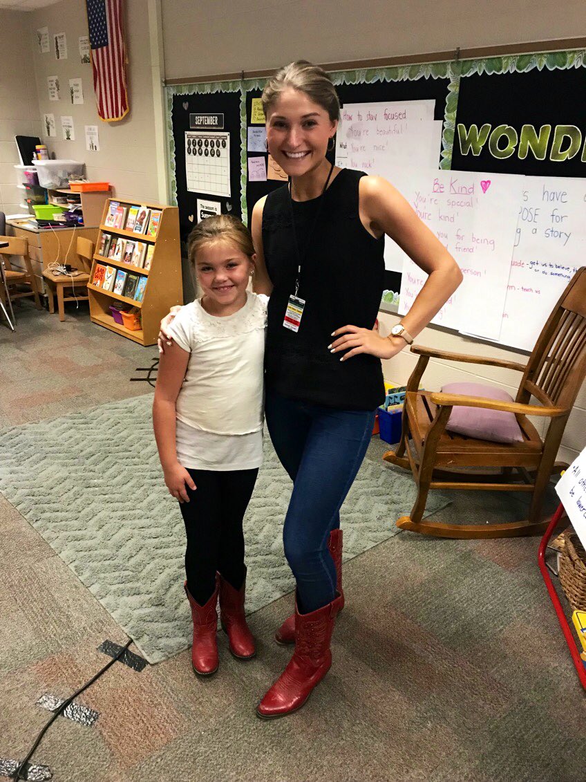 MsParrish9's tweet photo. “Give a girl the right shoes(boots), and she can conquer the world.” -Marilyn Monroe #twinday https://t.co/Udje8rkjno