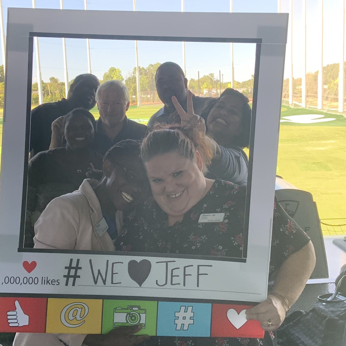 JasonB_PNC's tweet photo. Beautiful afternoon with @PNCBank colleagues as they recognize the best #RetailBankers in #CentralJersey. Yes, #CNJRocks and, indeed, what’s not to love about Market Manager @wheres__jeff?! @LindaBowden_PNC https://t.co/M6A5cciokQ