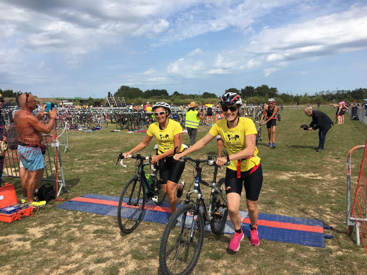 BpwLille's tweet photo. Il y a un peu + d’1 mois,15 adhérentes et/ou sympathisantes se sont lancées le défi de boucler leur 1er triathlon💪🏻
Dépassement de soi, cohésion, entraide et encouragements ! #LaTriathElles Une manifestation annuelle 100% féminine organisée par le club de Triathlon de Gravelines https://t.co/vrWe0GmQze