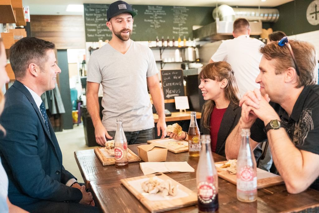 BrianTDBowman's tweet photo. Had a great lunch at @kingandbann with our #KidMayor. Thanks for popping over to say hi Mike! Now Sadie is off to tour our beautiful Exchange District with @Ex_District_Wpg! #KidMayorWPG #exchangedistrictwinnipeg #exchangedistrict #winnipeg #oldmarketsquare https://t.co/DXeVi0ta25