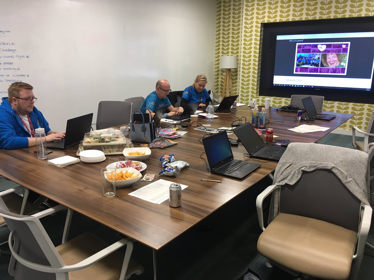 ReubensRetreat's tweet photo. Still all working behind the scenes on #MY25 we've still got lots to come on our 25 hour #REUathon 💕 thank you to everyone involved at @TCworldwide https://t.co/fZaZebgCKR