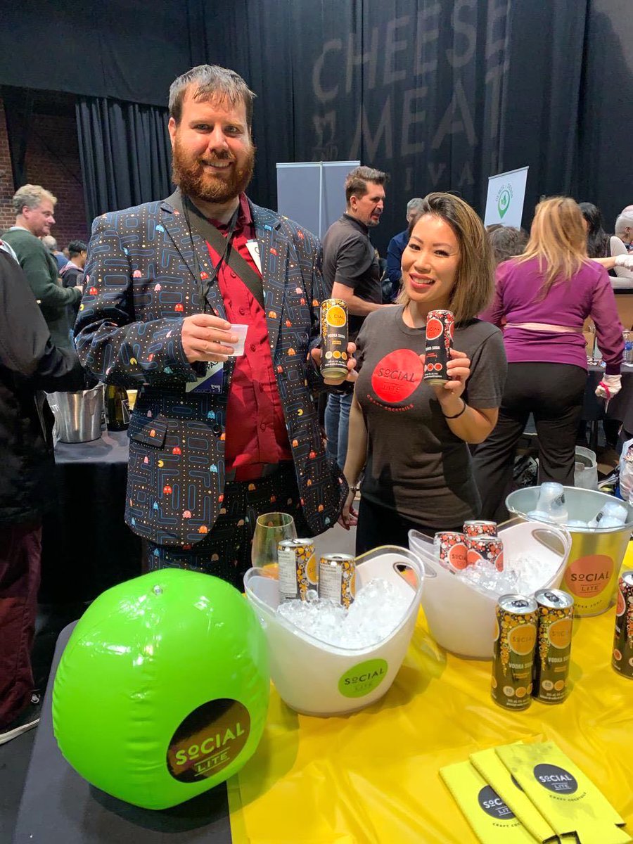 Toasting off another successful activation w/ <a href="/SoCIALLITEVodka/">Social Lite Vodka</a> <a href="/cheesemeatfest/">Cheese & Meat Fest</a>! #VanCity #CheeseAndMeatFestival 🍖 🧀👌