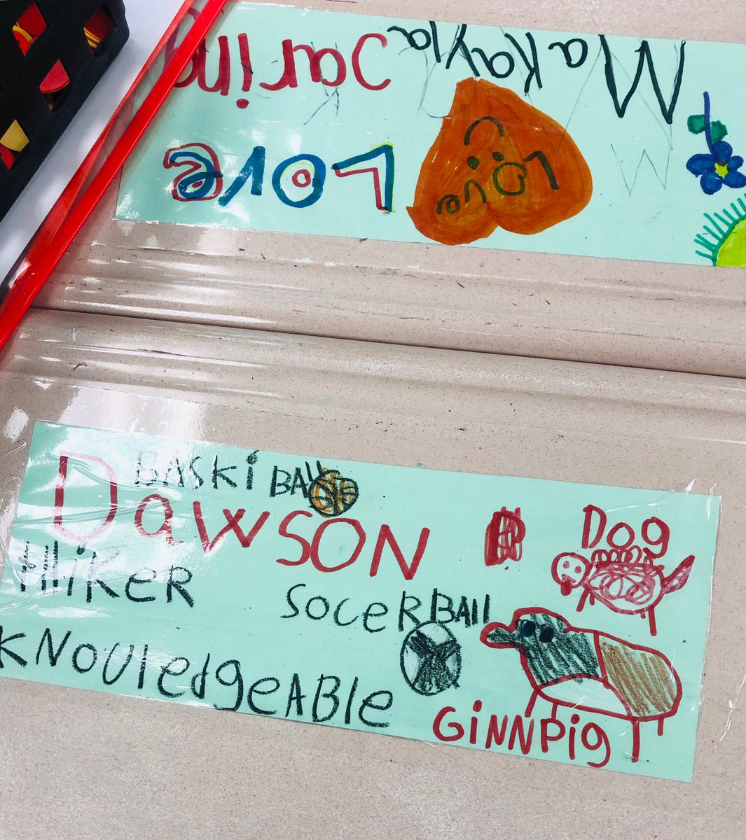 Komstac's tweet photo. I spy with my little eye... student driven learner profile explorations and global connections everywhere! @aacps_ib   @JvilleAACPS @ChelseaWenzel1 #destinationIB #passingoutpraise https://t.co/BBQL7dg69j