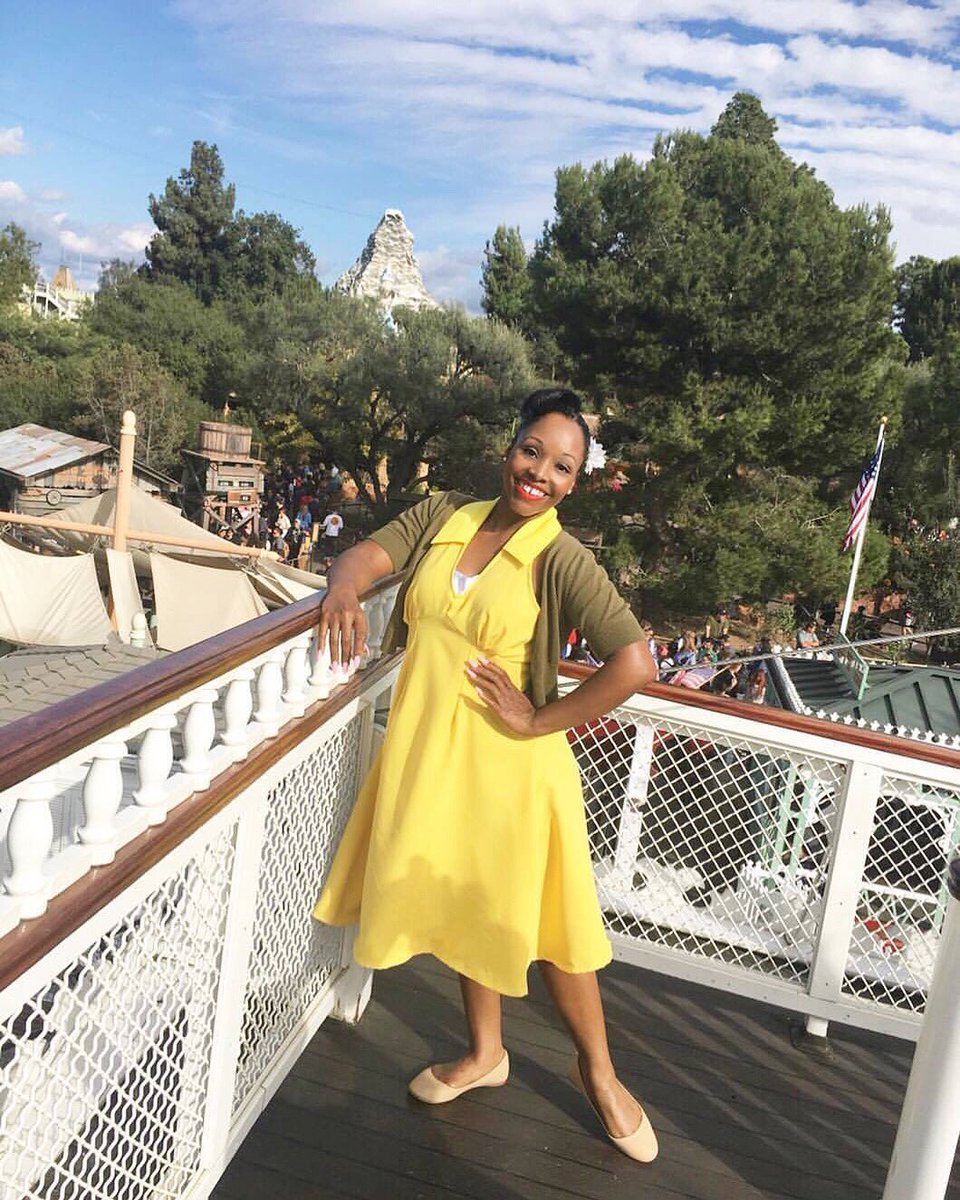 francheezy24's tweet photo. Happy Tiana Tuesday y’all!!! 
💛💛💛

#Disney #Disneyland #DisneyParks #DisneylandResort #MarkTwainRiverBoat #IHeartDisney #DisneyMagic #DapperDay #DapperBound #DisneyBound #DisneyBounding #DressedInDisney #DisneyPrincess #PrincessAndTheFrog #PrincessTiana #Tiana #TianaTuesday https://t.co/VohlOQu7Ei