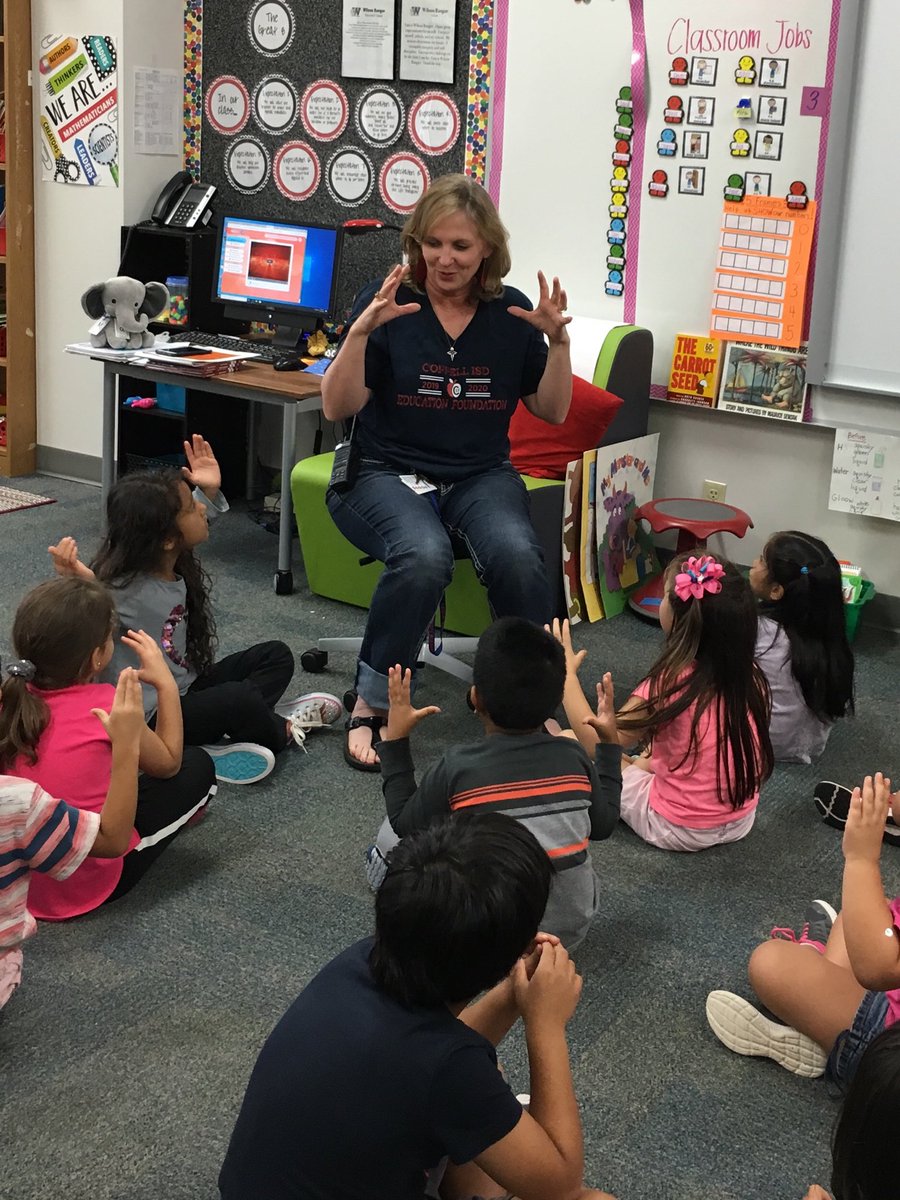 WilsonElemCouns's tweet photo. Kindergarteners balloon breathing and learning about our brains...how to stay calm instead of flipping our lids! #WilsonWay #CISDOurStory https://t.co/uAfzIlAfYL