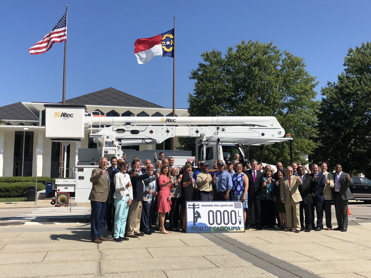 ElectriCitiesNC's tweet photo. Great news: the #KeepingTheLightsOn License Plate supporting the NC Jaycee Burn Center is a reality! This plate celebrates those who work tirelessly to keep our lights on. ๐ธ: #NCPublicPower #LexUtil lineworkers Jimmy Futrell and Caleb Miller @CityofLexington #linelife https://t.co/iVfUst0szx