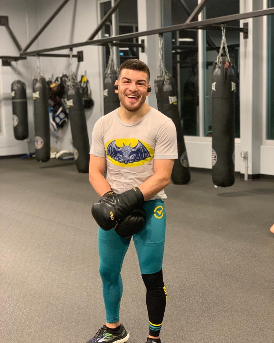 ShortyTorresMMA's tweet photo. The look I make when people catch me taking pictures for the gram with a giant pee stain lol 😅 We Can, We Will, Together, We Are, #TeamShorty #OnxSports #QueFancy #skeemertattooink #Virus #Batman #Aztec #Mayan #Inca #Mexican #Art We Can, We Will, Together, We Are, #TeamShorty https://t.co/W7c0r9QTL3