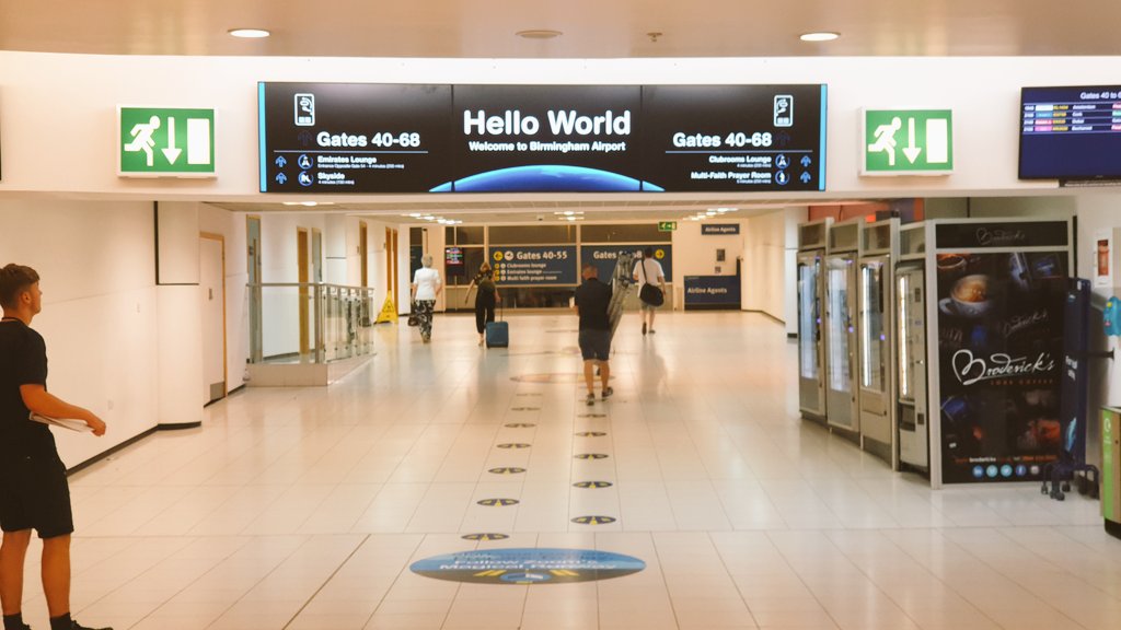 mcsdatanet's tweet image. MCS completes install of live Signage Screens, MCS installed Screens, Bracketry, Power and Data, Live signage via Utter Branding