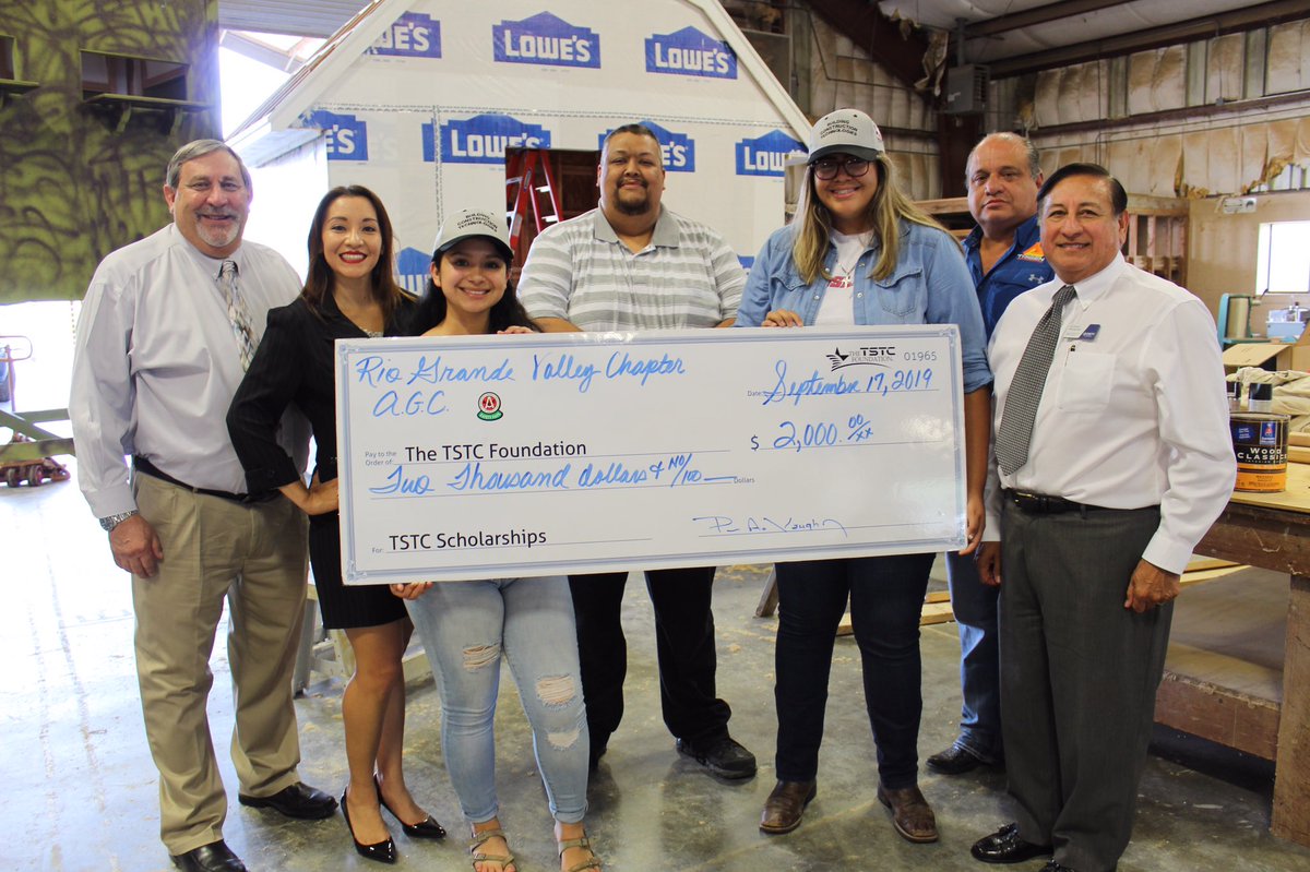 TSTCHarlingen's tweet photo. Thank you @RGVAGC and Trigen Construction for your generous donation and for helping Building Construction Technology students Saddat Gutierrez and Anyssa Huerta with $1,000 scholarships. #gratituesday #TSTCProud #TSTCtechnicallybetter https://t.co/Hq4BRfYfAy