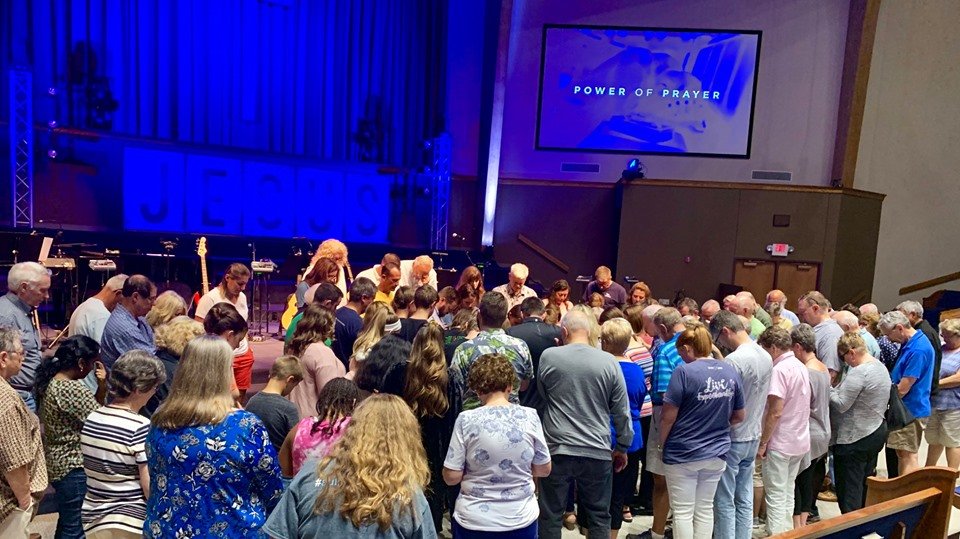 firststcharles's tweet photo. POWER of PRAYER – Sunday night we prayed over our students.

Would you join us in praying for them as they seek to live for God? @ftk_students https://t.co/amX8z5aBeC
