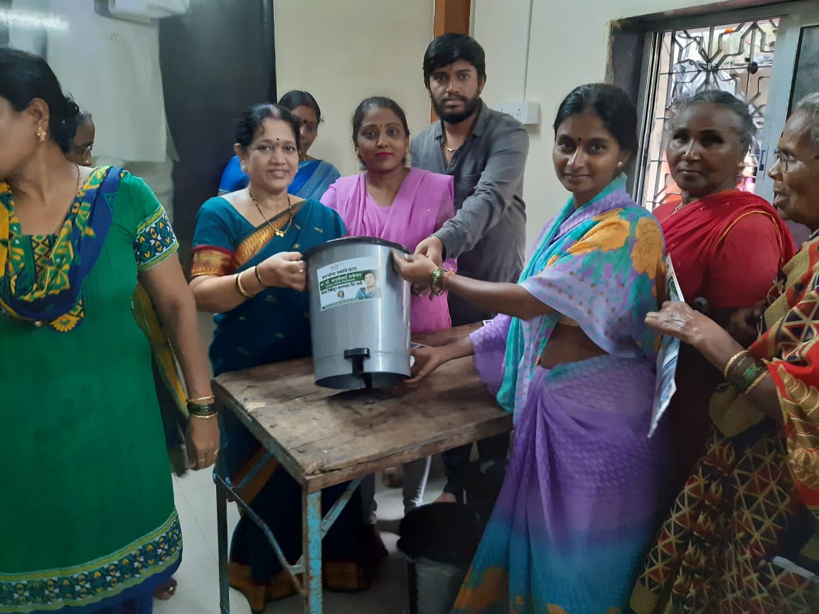 LavekarBharati's tweet photo. Distribution of Dustbin to Residents of Versova on the Occassion of 'Cleanup The World' #SwachhBharatAbhiyan #CleanVersova #GreenVersova #SevaSaptah
@narendramodi @AmitShah @JPNadda @ChDadaPatil @MPLodha @Sunilkarjatkar @SMungantiwar @nitin_gadkari @yogirajdabhadka https://t.co/ZkBDFuZ3j1