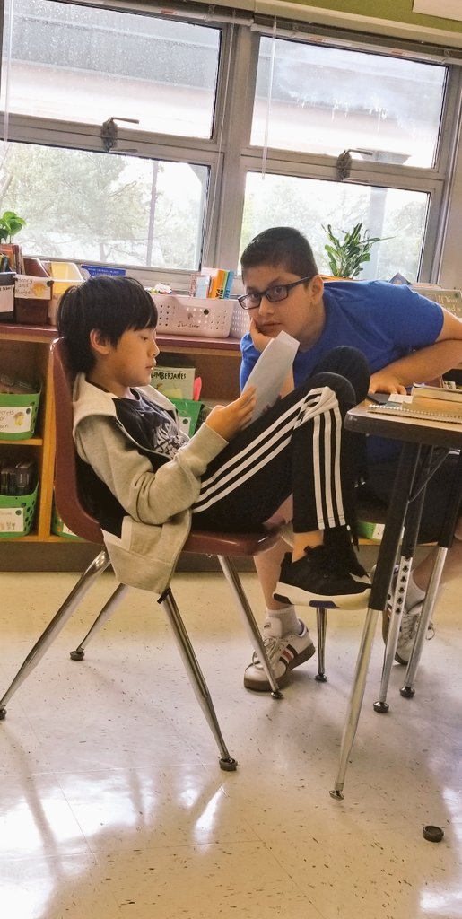 semanhmes's tweet photo. Writers listened and asked questions to help their partner find parts of their small moment stories that didn't make sense yet.  #readwritetalk  #partnerships @LynbrookES_FCPS https://t.co/2jyorBNoWG