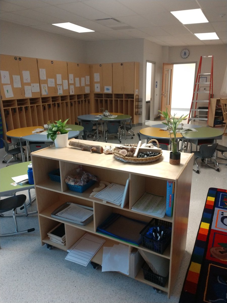 nimesys's tweet photo. It's starting to look like a real home for my kinders 😍 #3rdtoK https://t.co/u8XmovkSK6