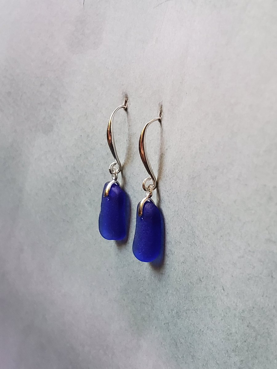 New! Striking and #surftumbled, genuine cobalt blue #seaglass rectangles and sterling silver earrings.  etsy.me/30nyYWn #cobaltblueseaglass #blueseaglass #genuineseaglass #seaglassjewelry #handmadejewelry #rareseaglass #seaglassearrings #cobalt