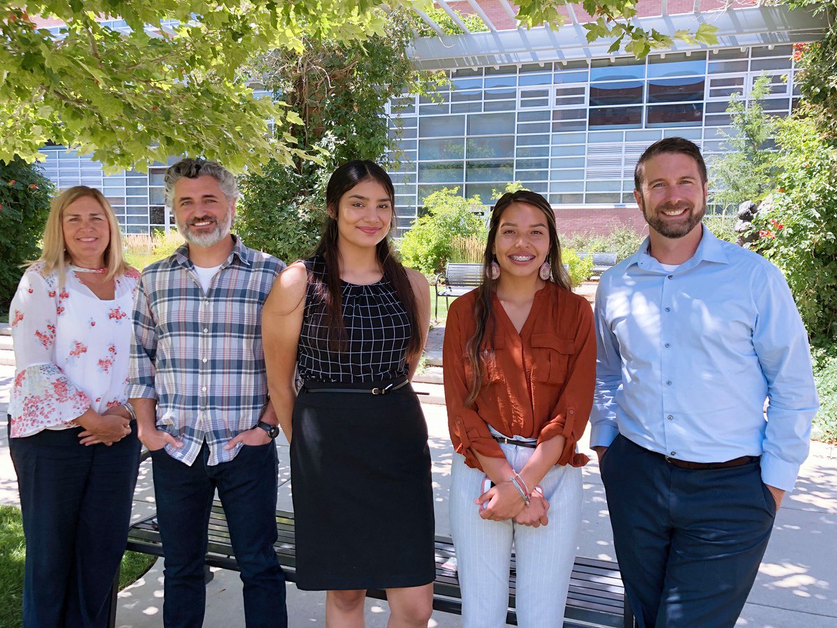 CUAnschutz's tweet image. Project Unci Makha or ‘love the Earth' in Lakota ❤️ 🌎 

The project is the start of a beautiful partnership between @nursingCU and the Pine Ridge Reservation in South Dakota.

Learn more about the work being done: bit.ly/2LyynNJ