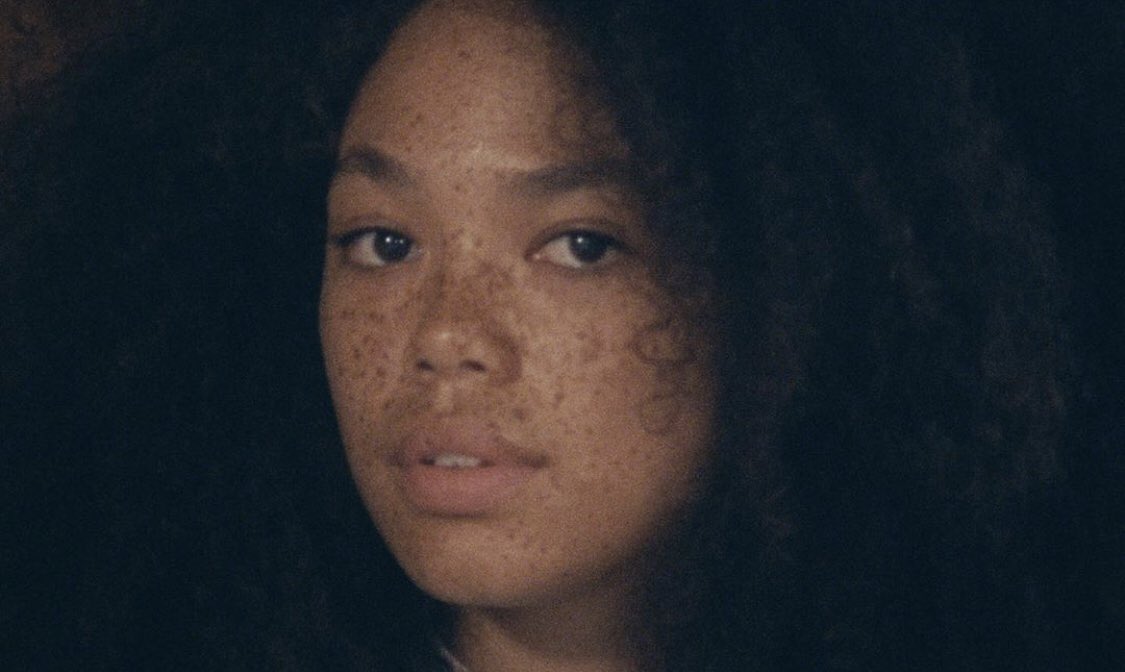 No, don't shoot me down (Yeah) No, don't shoot me down (Okay)
No, don’t shoot *click-clack* me down *bang*