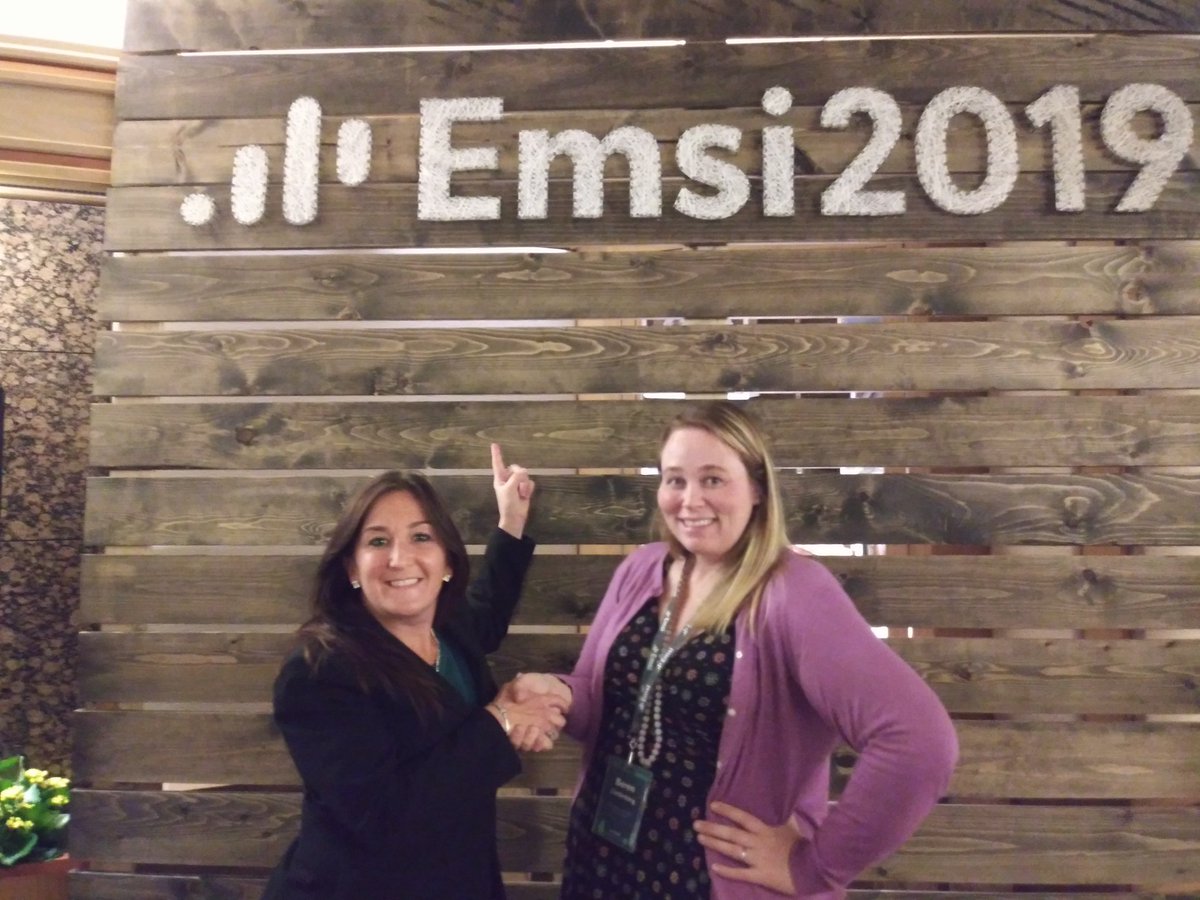 ReneeLa305's tweet photo. Connecting with our nieghbor @LindenbergBeren from Florida Keys College. @EmsiData Great Guest List! #Emsi2019 https://t.co/N8Soim9OAz