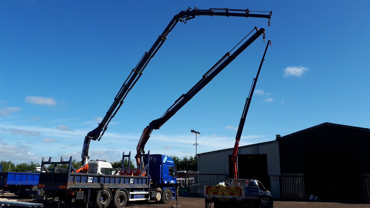 avtservicesltd's tweet photo. #threeamigos together for insurance inspection. Look good in the September sunshine. Any north west based operators looking for a challenging but rewarding job get in touch. Please RT. #cranes #hiab #pmcranes #fassicranes #lorryloader https://t.co/BPqtQD9mGW