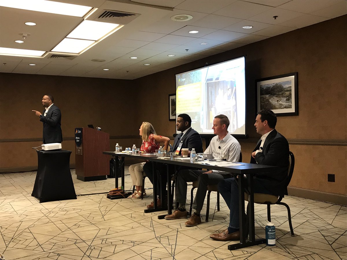 jadester2005's tweet image. Blake telling it like it is. @CroweUSA #hcsummit