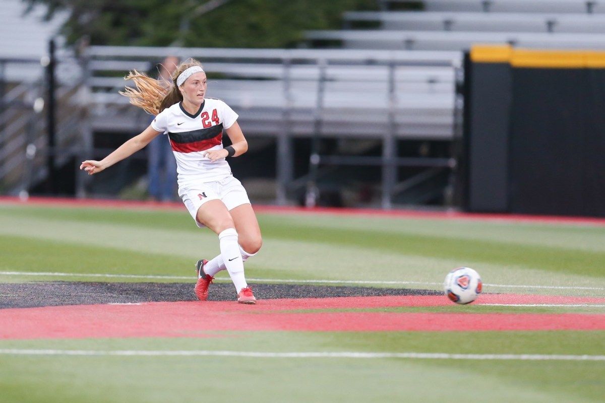 Eve shares her incredible first person story about getting another year of eligibility and a chance at one more ring, take a look! @evieg8 @gonuwsoccer
buff.ly/34IdgzZ