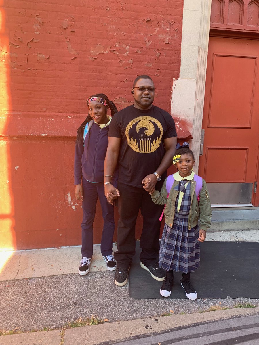 Ps161k's tweet photo. Another successful dad’s workshop at P. S. 161 #dtycts #PS161 @Philton73287848 @IClarenceEllis @DOEChancellor @JuanitaSBrown5 @SheneanL https://t.co/w09ayV3XLR