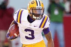 troystellato's tweet photo. Wow this is a huge one!!! I am extremely blessed and honored to receive an offer from Louisiana State University💜💛🐅 #GeuxTigers2021 @JohnGarcia_Jr @rivalsmike @Redskins32 @SleeperAth1etes https://t.co/EOhwoNA4Yx