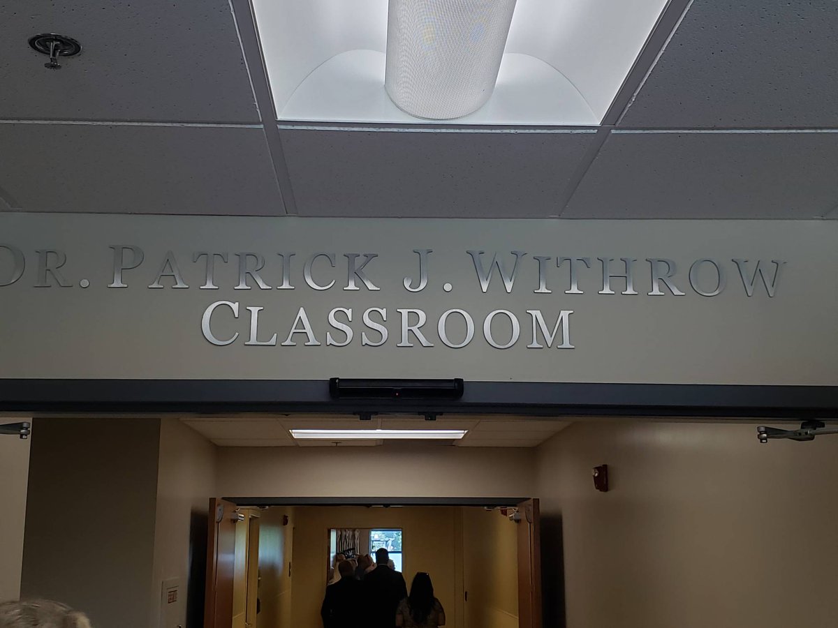 healthyky's tweet image. Congratulations to Dr. Pat Withrow on the naming of a classroom un his honor at the Carson-Myre Heart Center at Baptist Health Paducah. He is an inspiration!