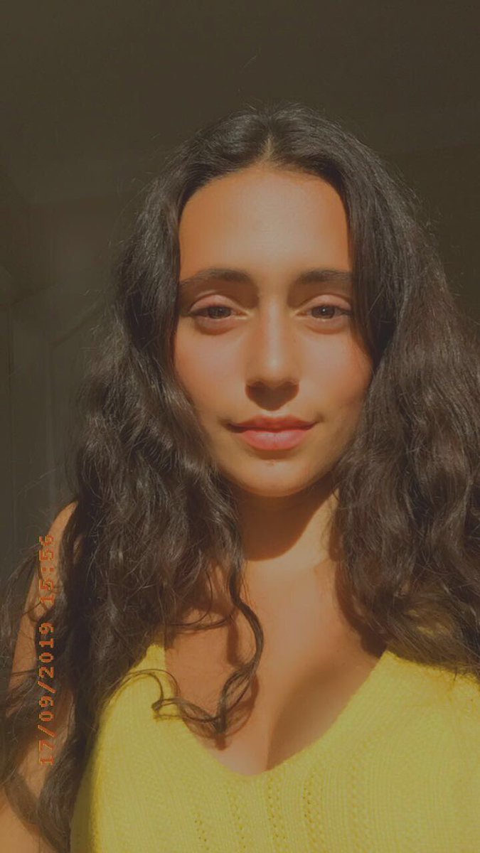 Denby1Taylor's tweet photo. i haven’t done this in a whileeee..✨ but happy tuesday😊
#tuesdayselfies https://t.co/6YSwFkTnM5