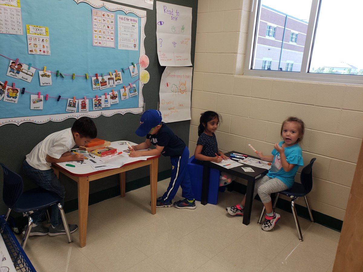 yesimedinak's tweet photo. Starting to build stamina and routine in our reading centers! #NISDKallison @KallisonKinder @NISDKallison #NISD_ECE https://t.co/9MuAotSjaY