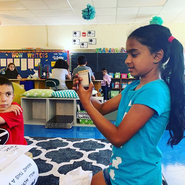 FollowMrsS's tweet image. Artifact bags helping us: -recognize similarities among us -notice new things about classmates -alert to stereotypes and misconceptions that belongings bring to the surface - build understanding of artifacts and how they play a role in history #4SS #goges dlvr.it/RDK2bH