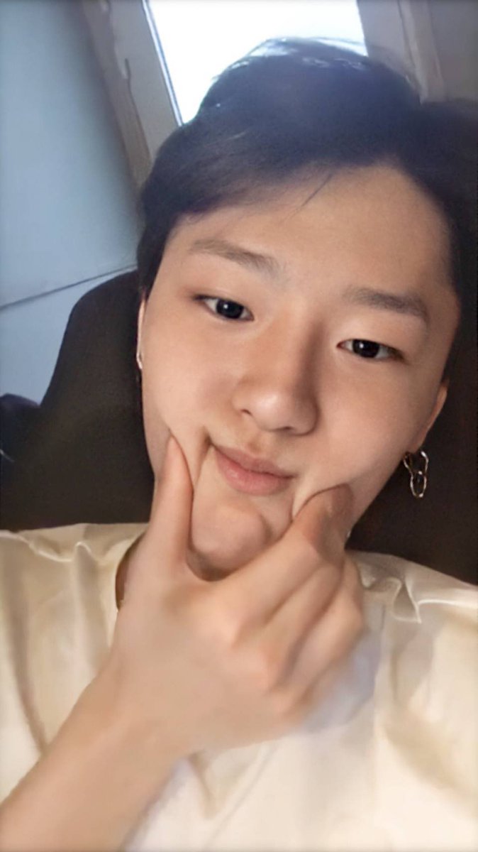 พิซึงยอน ไปอยู่ที่ไหนมาาาา? 🧡💙 tweet media