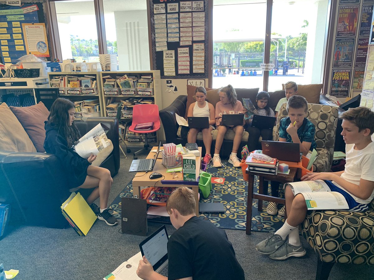 MrsEmerysClass5's tweet photo. Meeting with different #clockpartners offers students a variety of voices and perspectives. #collaboration #teachertoolkit #ilove5thgrade https://t.co/og7Je2AAcL