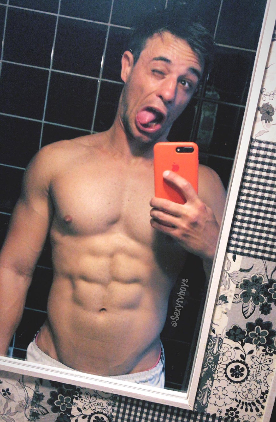 Mis Famosos Favoritos 🔥 on X: Coco Halle t.co1vGiYORorJ  X