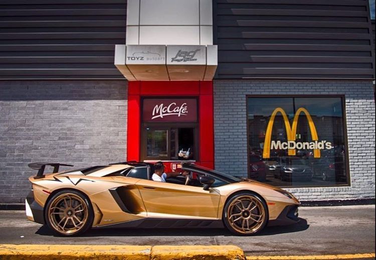 AutoLujosos's tweet image. arabcarsblog: McAventador 〽️