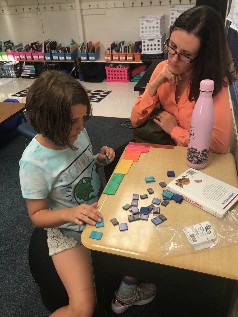 heather_aft's tweet photo. Math night was a success!! #lwpawpride #lwnkcsd https://t.co/YtVf1ZnwYL