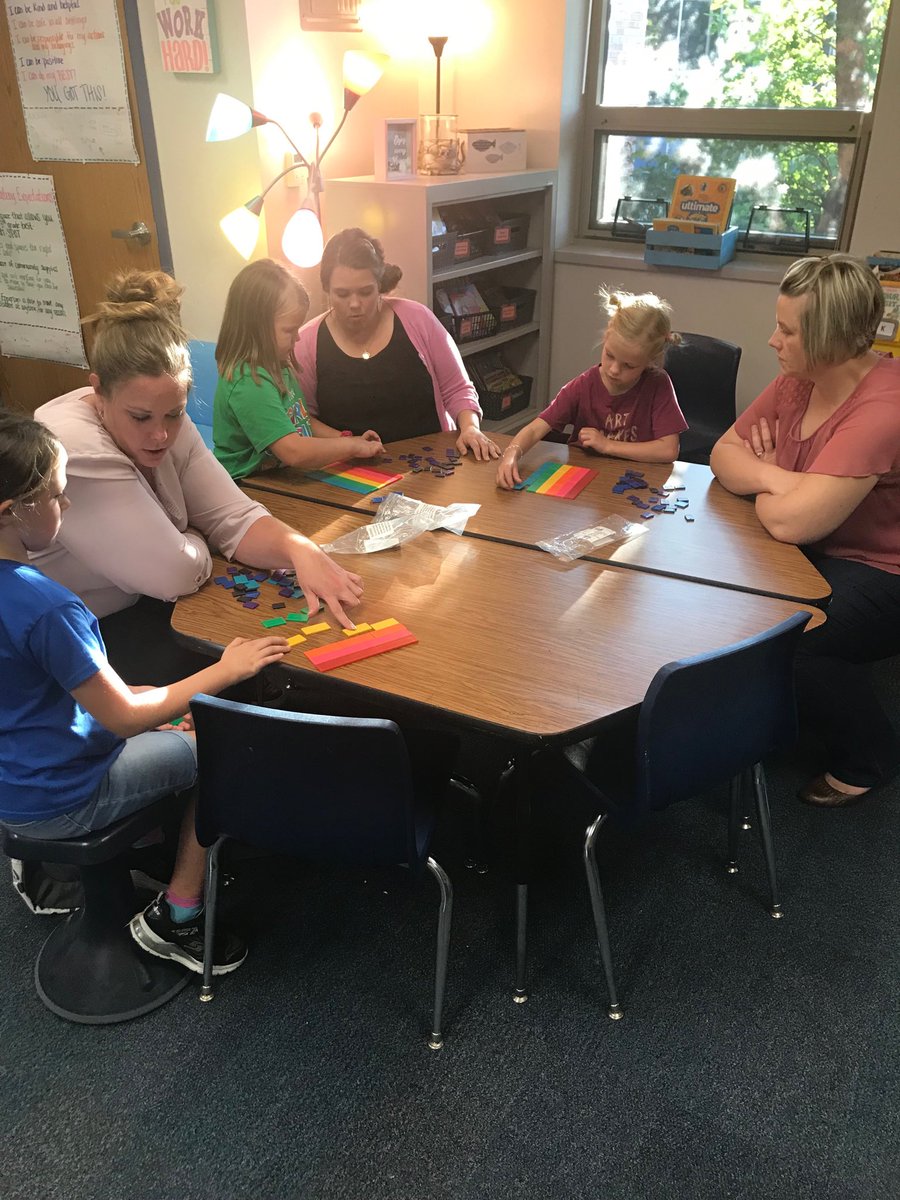 heather_aft's tweet photo. Math night was a success!! #lwpawpride #lwnkcsd https://t.co/YtVf1ZnwYL