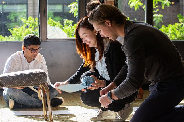 MSU_MBA's tweet photo. Our first-year MBAs kicked off the semester with the 1st Extreme Green experiential learning workshop. Students used design thinking methodologies to solve real-life business problems.
#GoGreen #MSU #michiganstate #msuMBA #MSUspartans #designthinking #business https://t.co/uh0Bc5UEdD