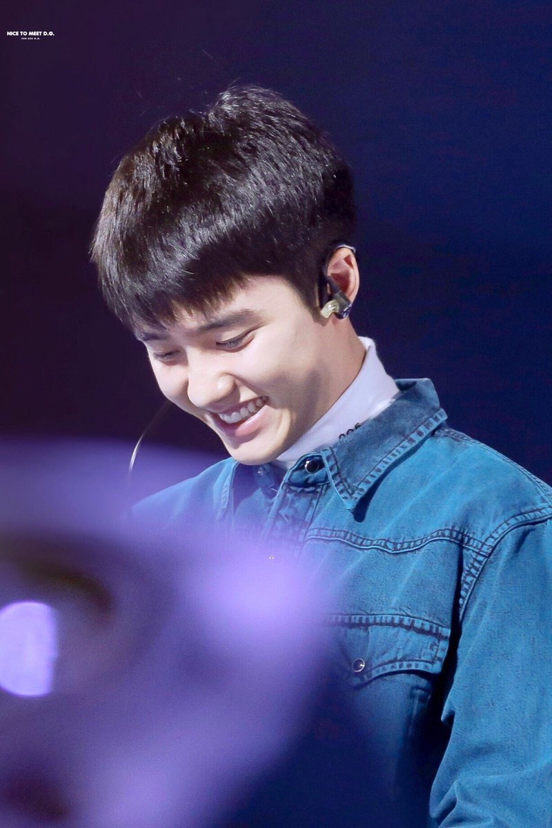 *•.¸♡ 𝐃-𝟒𝟗𝟓 ♡¸.•*Today was rough. But thinking about you, exo and the people around me who loves me gave me enough strength to not break. I survived. It may sound dramatic but it’s true. Thank you  #도경수  #디오  @weareoneEXO