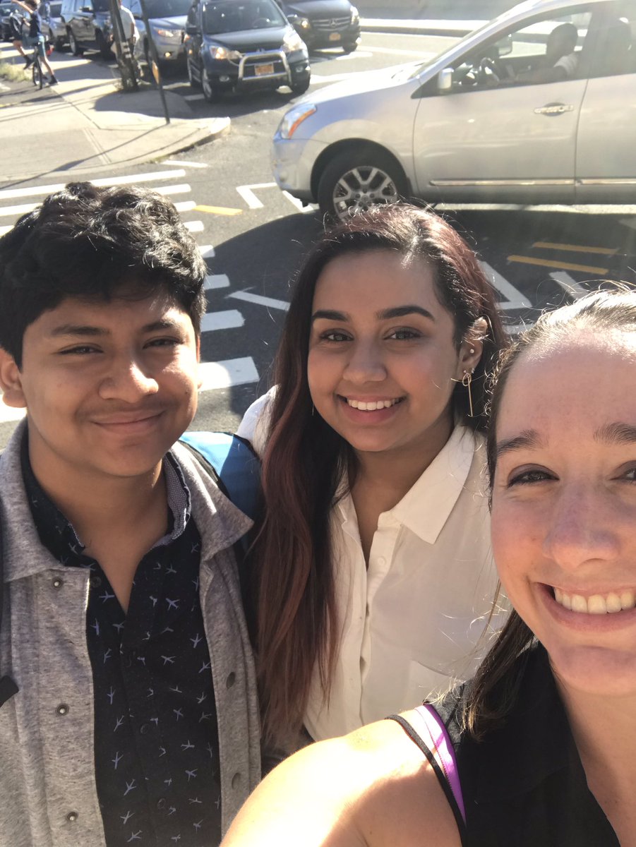 shsibdp's tweet image. IB Diploma Candidates visited the United Nations International School’s University Fair this evening to look at universities both in the states and abroad! So many amazing schools to chose from! #ohtheplacesyoullgo #ibo #unis #shsibdp @EducatingMANka @matt_forker