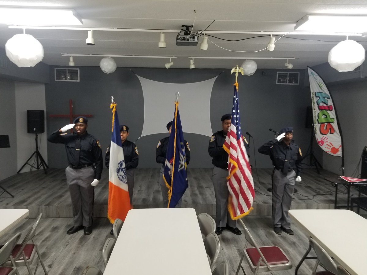 120Explorers's tweet image. 120 Explorers color guard at citizens police academy alumni reunion