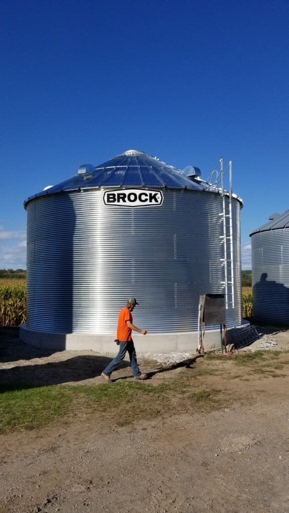 Nice little <a href="/brockgrain/">Brock Grain Systems</a> 3010 bin taking shape. Hopefully some beans to go in it in a few weeks