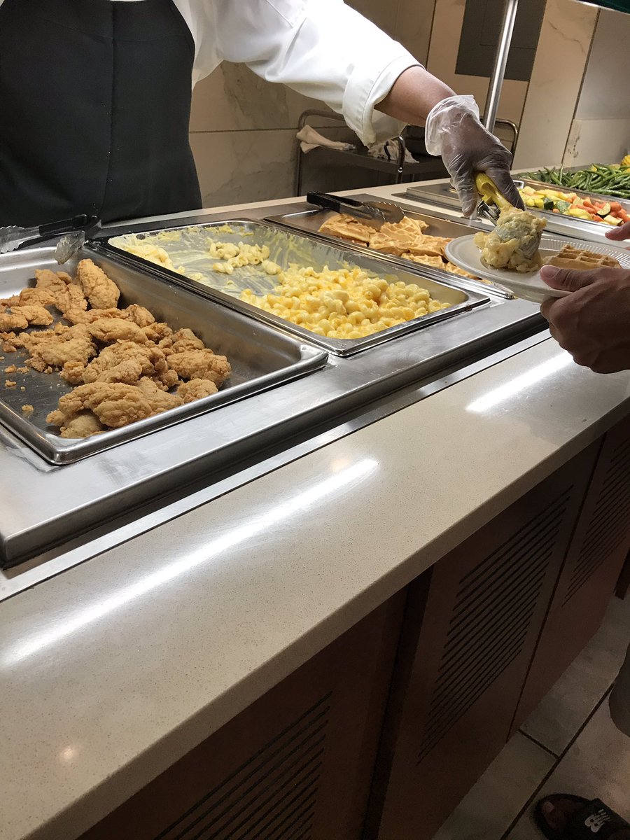 UAHDining's tweet image. Hand-breaded Chicken Tenders &amp;amp; Fluffy Belgian Waffles! What could be better? We’re here at Gardenview Cafe until 8! #chickenandwaffles #comegetyousome #uahdining