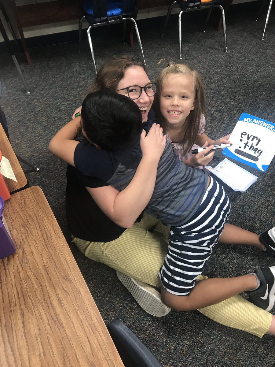 EmilyBourgoyne's tweet photo. Sometimes we just need a hug... #MsBloveshugs #evenforcefulones #evrythang https://t.co/VwSjKuqY0Z
