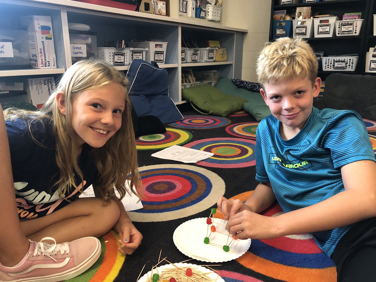 MrsStubanas's tweet photo. #InternationalDotDay was a success!! Make a mark and see where it takes you. @FawnArea https://t.co/sPjeyH5ajx
