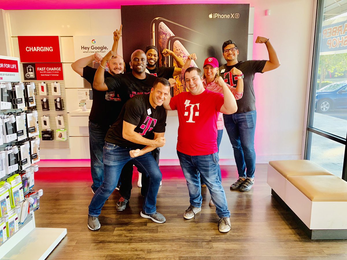 jphowellms's tweet photo. Travels in South Georgia this week.  Inspired by our teams ... their customer obsession and their passion for Spark and T-Mobile! 💕@OmarMJones @Looie10 @loupro13 @freshprinzoftmo https://t.co/U0Nvkiw7zC