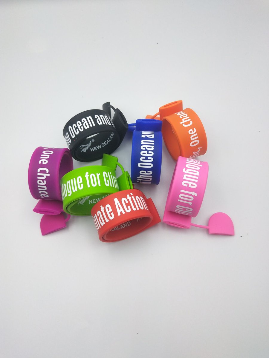 mapleFan4's tweet photo. this is not a Wristband, it is a success story.☺️☺️☺️☺️☺️ https://t.co/szlGxU5qvF