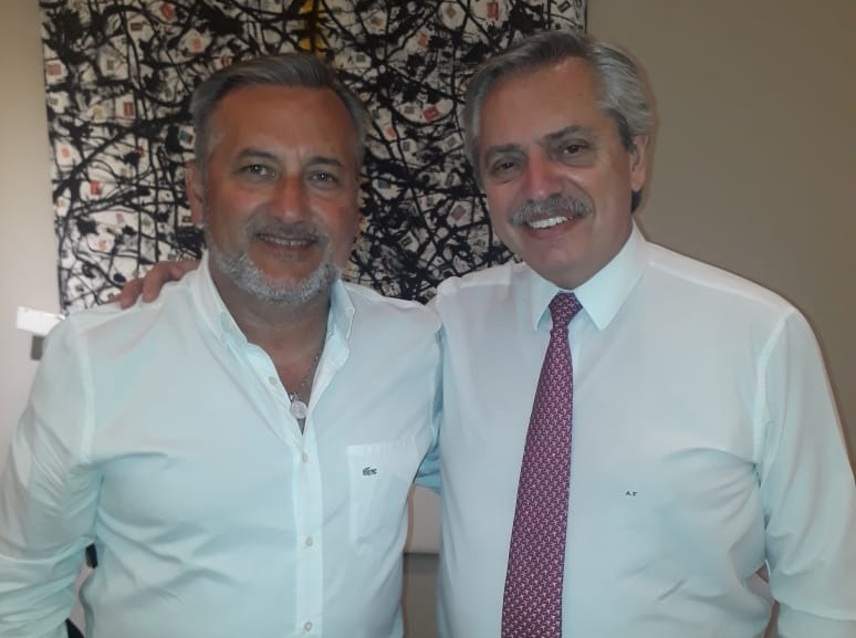 🌞 Reunión de trabajo en #BuenosAires con el futuro #presidente de todos los argentinos, @alferdezok. Un país mejor es posible.

cc <a href="/frentedetodos/">Dennis</a> #AlbertoFernández
