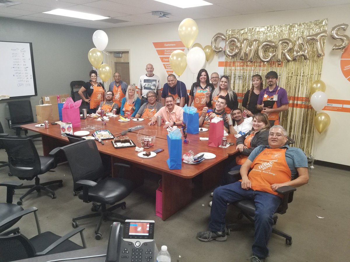 Specialty celebration! Recognizing our specialist, pro, D25, D26, D27, D28, and D93. Handed out Specialty sawg, homers, and specialty bravos! Thank you Conroy Specialty Ds, and D'anna for all the help! Lets have a excellant second half! #3507united #D94Rocks #PMDwinswithServices